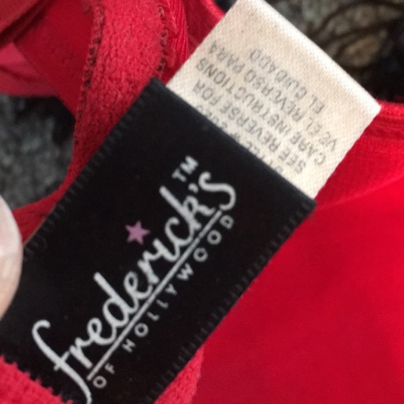 Vintage Fredericks of Hollywood red fringe bra set - Picture 6 of 8